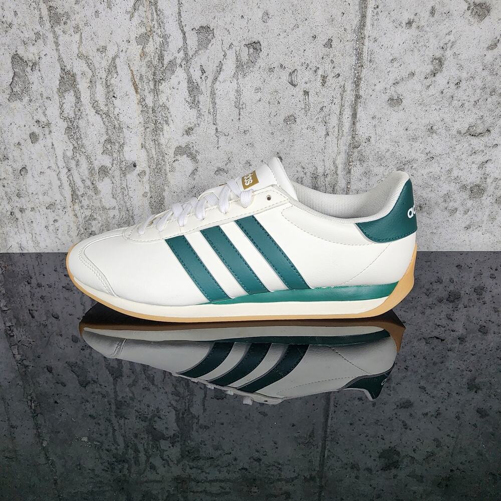 Adidas Runvista Woman's Size 9 Core White Collegiate Green Sneakers Shoes New